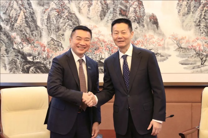 吴清主席会见世界交易所联合会主席罗文才