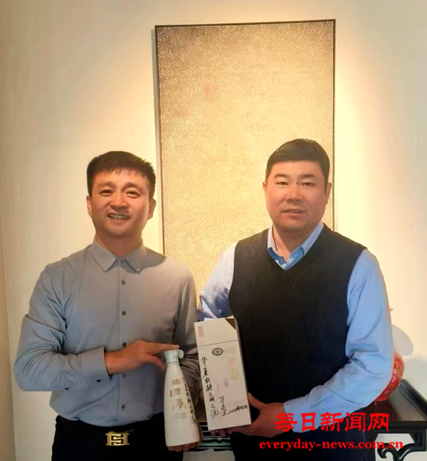 国宴大师万玉宝为磁粟春黄酒题词“华夏农耕文明之源”