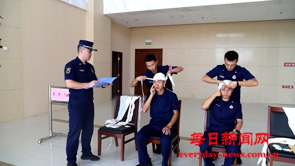 大练兵丨国家消防救援局陕西机动队伍 开展卫生救护!为生命安全保驾护航