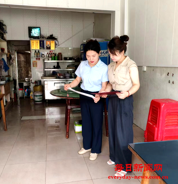 湖北省公安县市场监管局孟家溪市场监管所：执法有温度，送证有温情