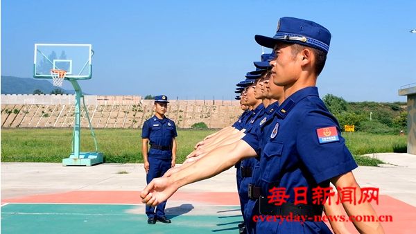 大练兵丨国家消防救援局陕西机动队伍“三栖尖兵”张锐