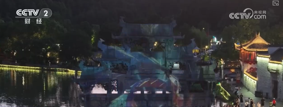 “文旅+非遗+剧本+美食”跨界融合激活品牌魅力 多元体验场景圈粉“留下人”