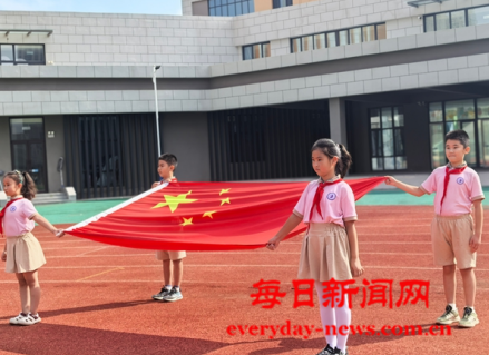 崇文尚武少年志，强国筑梦启新程
