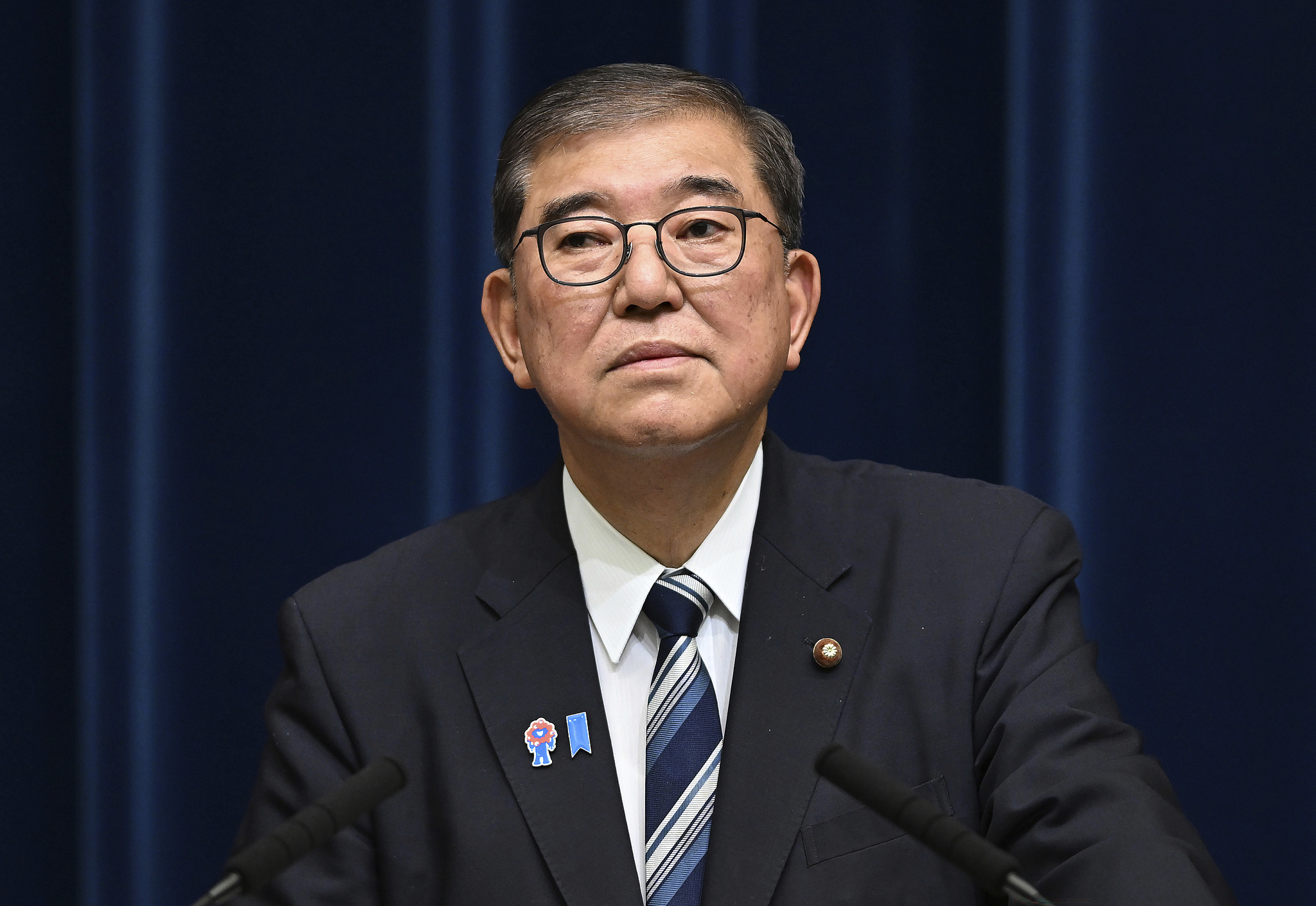 石破茂黯然下台 自民党“双少数”困局谁来破?