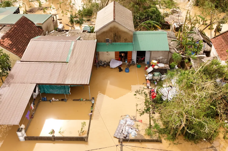 台风“博罗依”在越南造成34人死亡